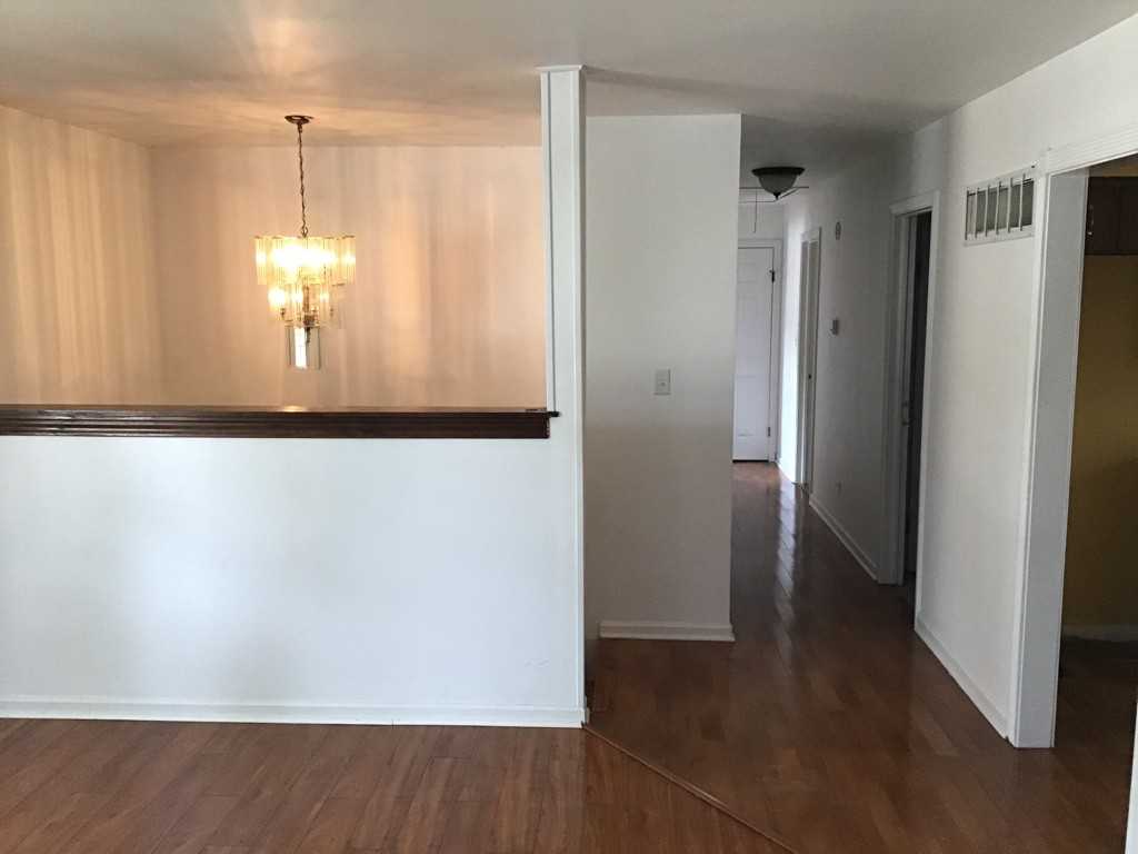 708 Sandi Ln - Photo 3 of 9