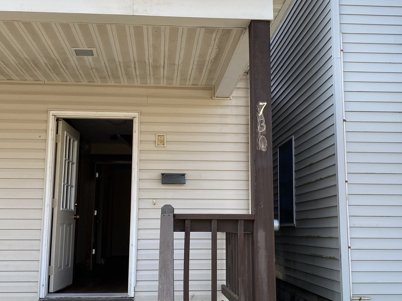 730 South St - Photo 3 of 18