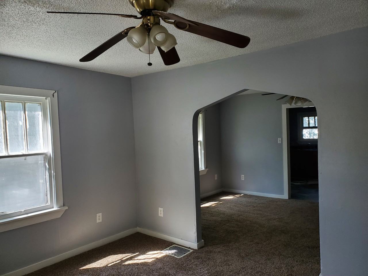 1312 E Olive St - Photo 2 of 8