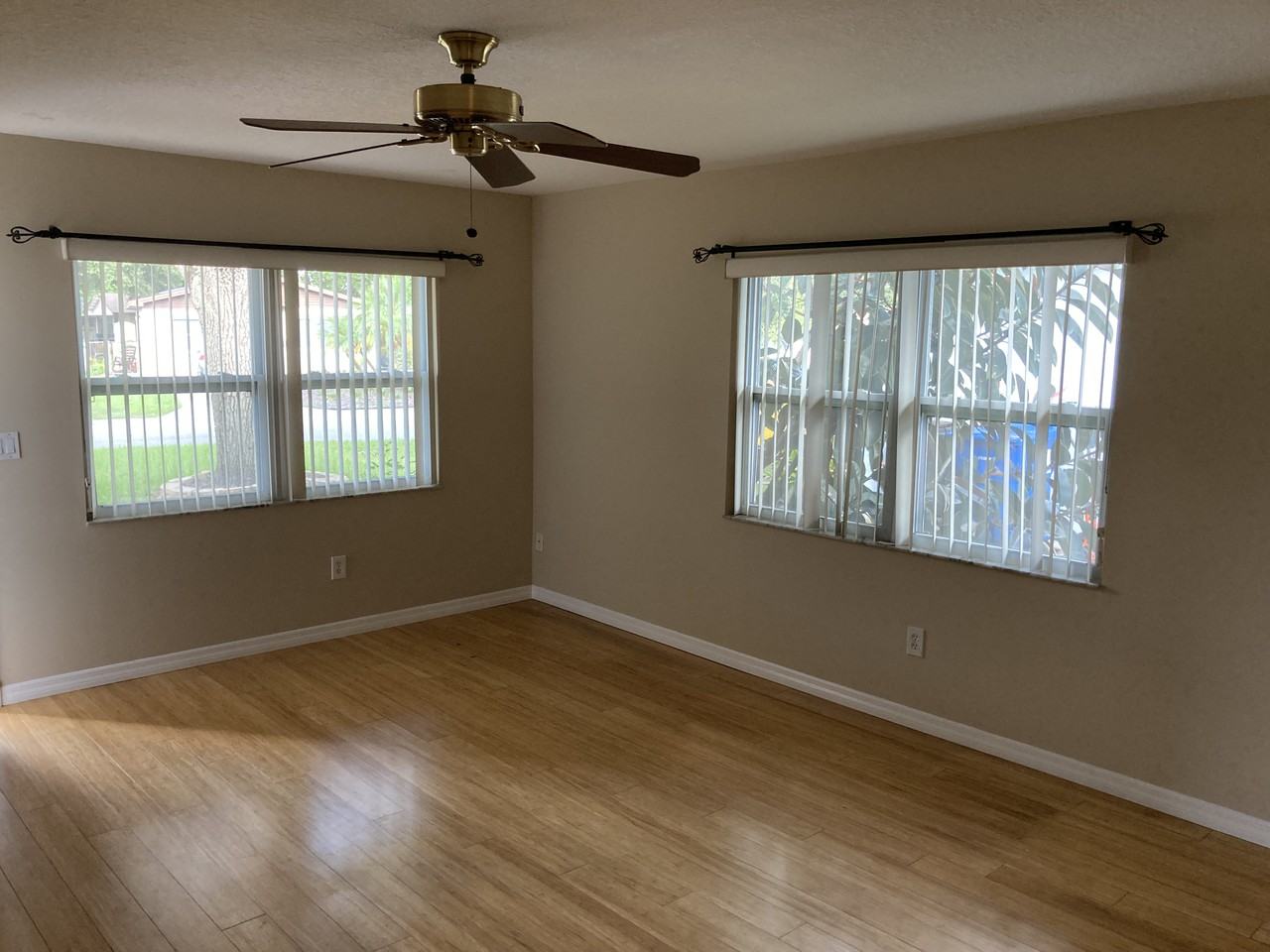 1319 35th St N - Photo 3 of 16
