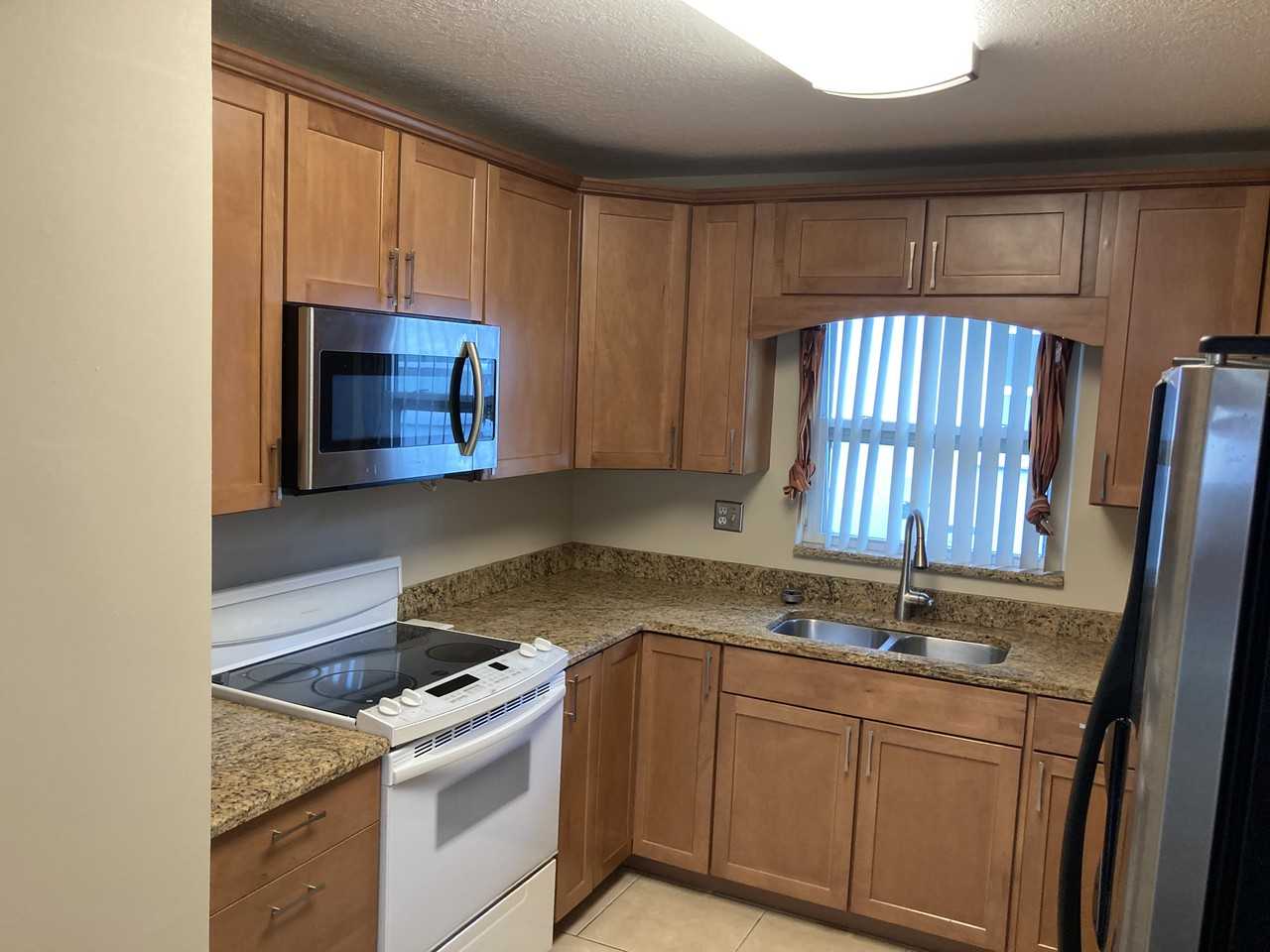 1319 35th St N - Photo 6 of 16