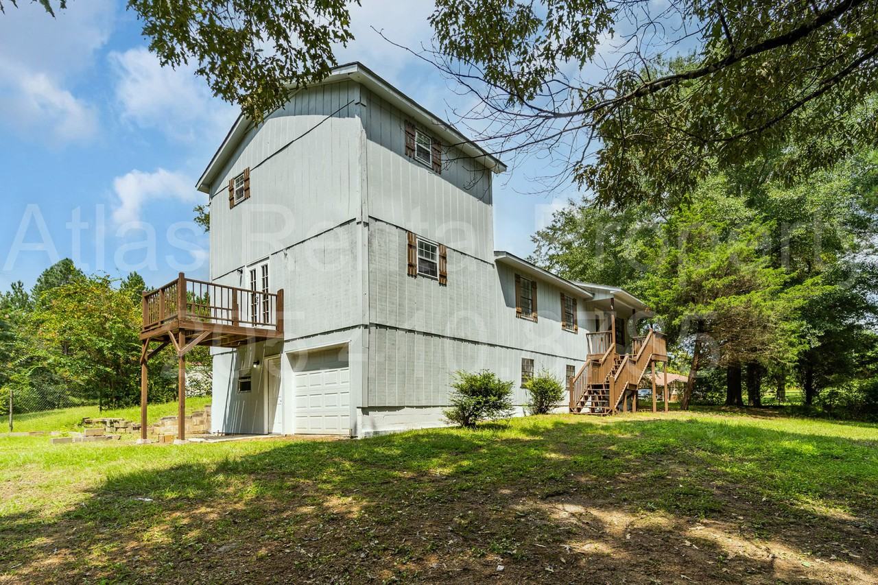 4305 Woodruff Mill Rd - Photo 3 of 35