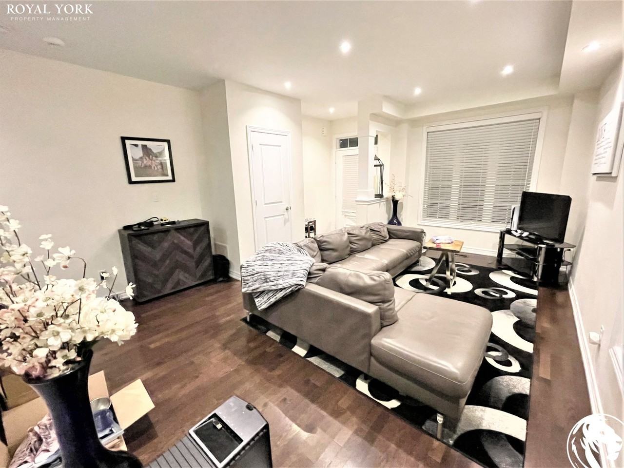 3905 Arvona Pl #1 - Photo 3 of 21