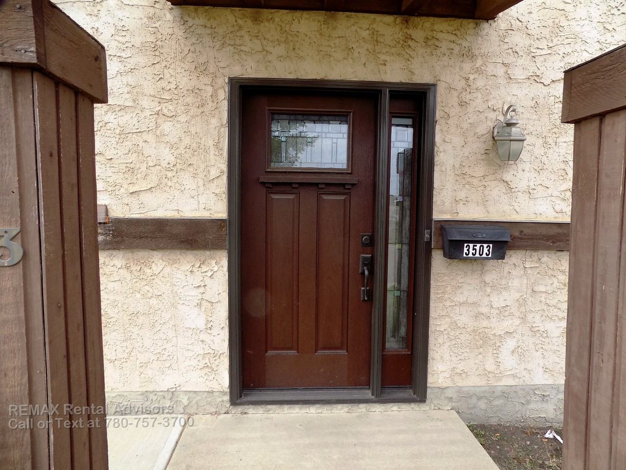 3503 43 Ave Nw - Photo 2 of 20