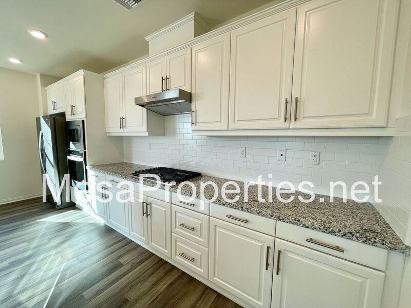 1709 Cedar Tree Pl - Photo 4 of 24