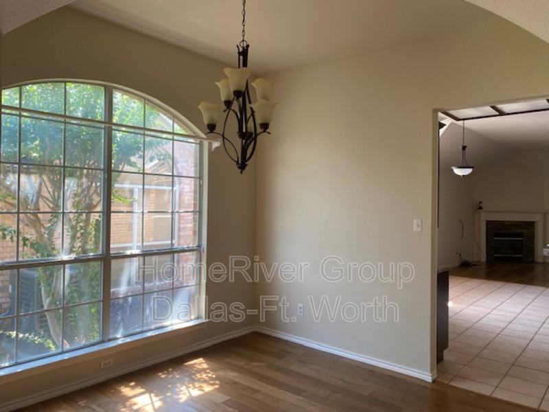 3657 Blue Spruce Dr - Photo 3 of 11