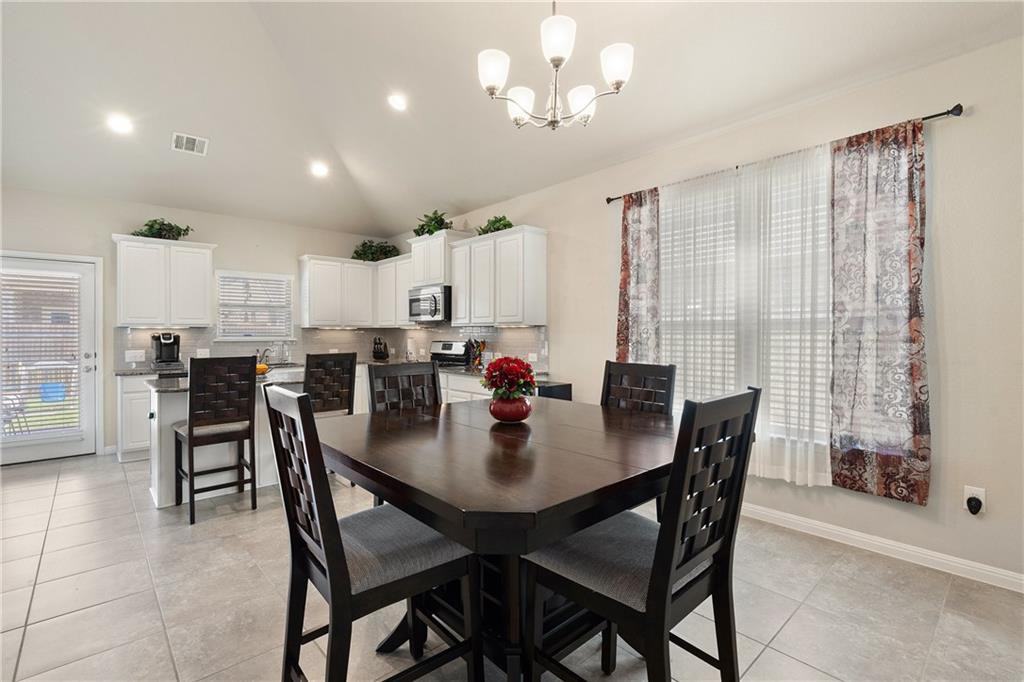 601 Flag Ln #1 - Photo 4 of 10