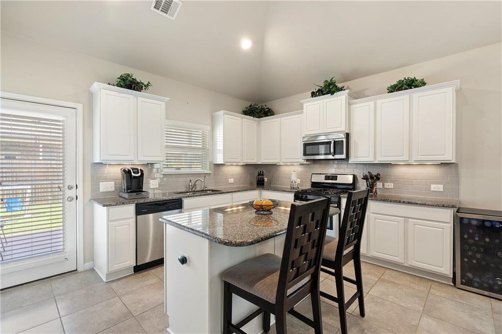 601 Flag Ln #1 - Photo 5 of 10