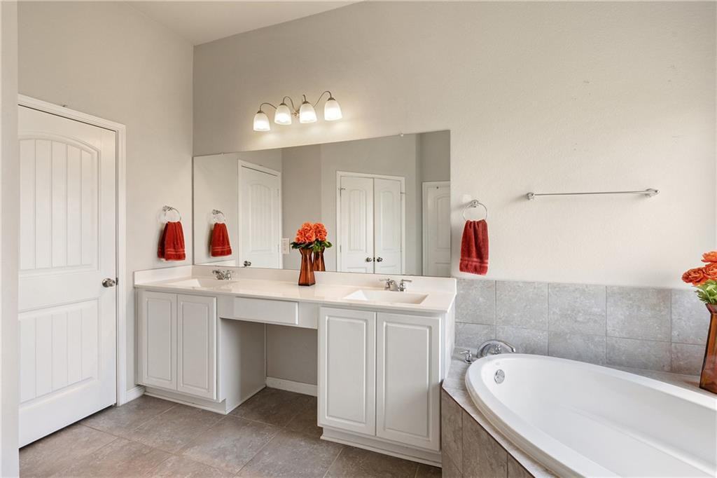 601 Flag Ln #1 - Photo 7 of 10