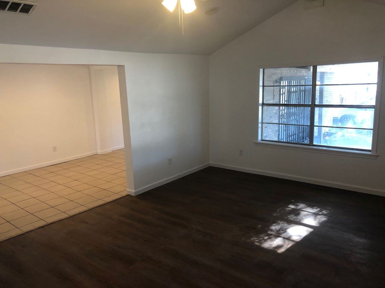 801 M L K Dr - Photo 2 of 20