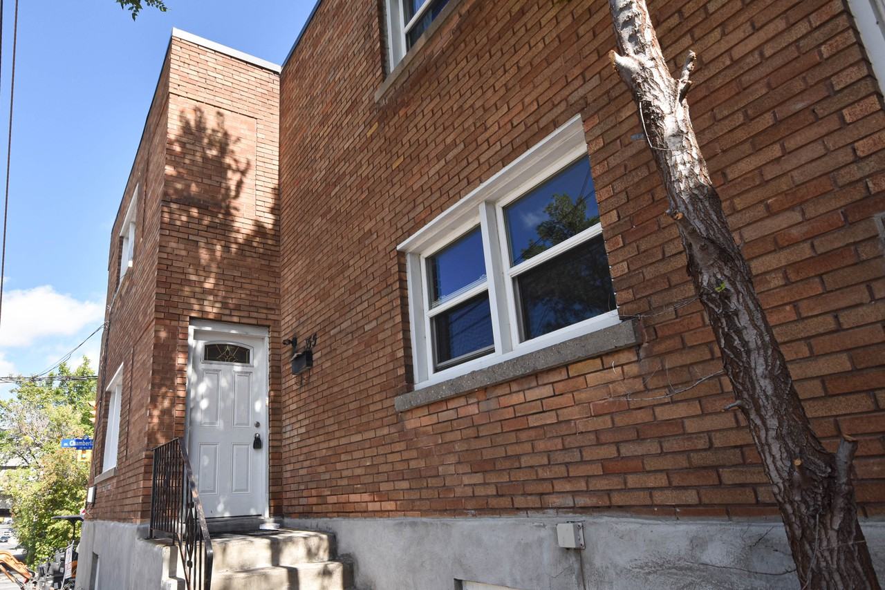 355 Percy Street - Photo 2 of 15