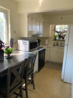 1574 Oak Knoll Dr - Photo 2 of 10