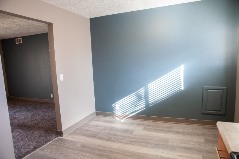 1015 Johnstown Ave - Photo 4 of 9