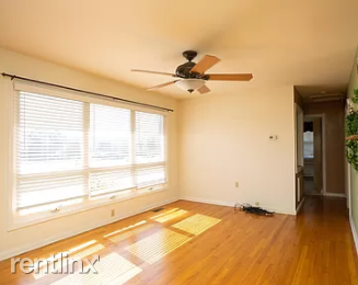 328 S Main St - Photo 2 of 3