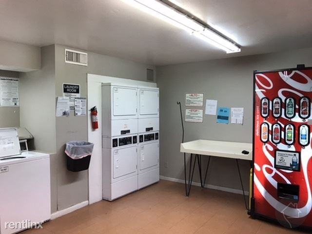 873 Bettina Ct - Photo 2 of 8