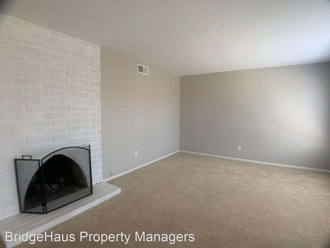 6984 Petit St - Photo 3 of 16