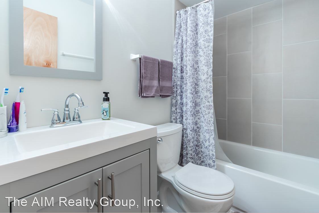 152162 & 202206 Walton Street Apartments in Barrington, IL 60010 Zumper