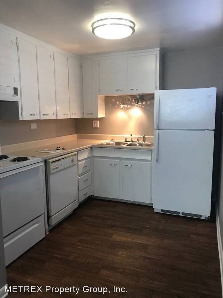 Humboldt Apartments - Photo 6 of 8