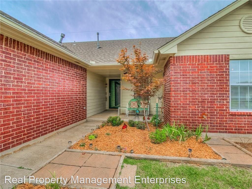 5713 Se 85th St - Photo 2 of 17