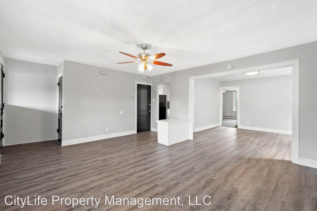 1509 Rockland Avenue - Photo 2 of 19