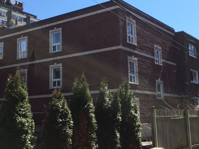 7363 Rue Sherbrooke O - Photo 3 of 9