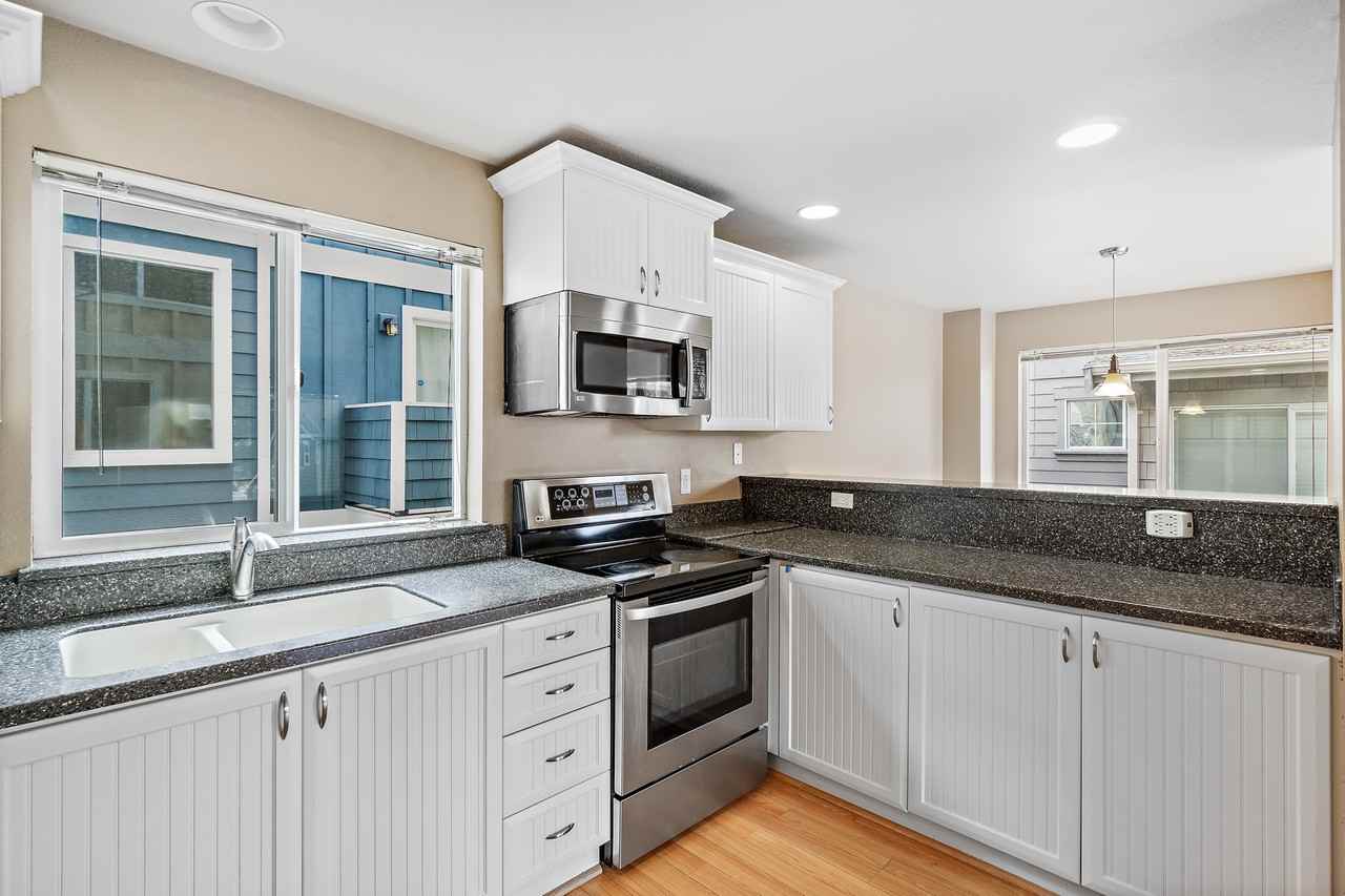 8619 Delridge Way SouthwestUnit B #B - Photo 2 of 17