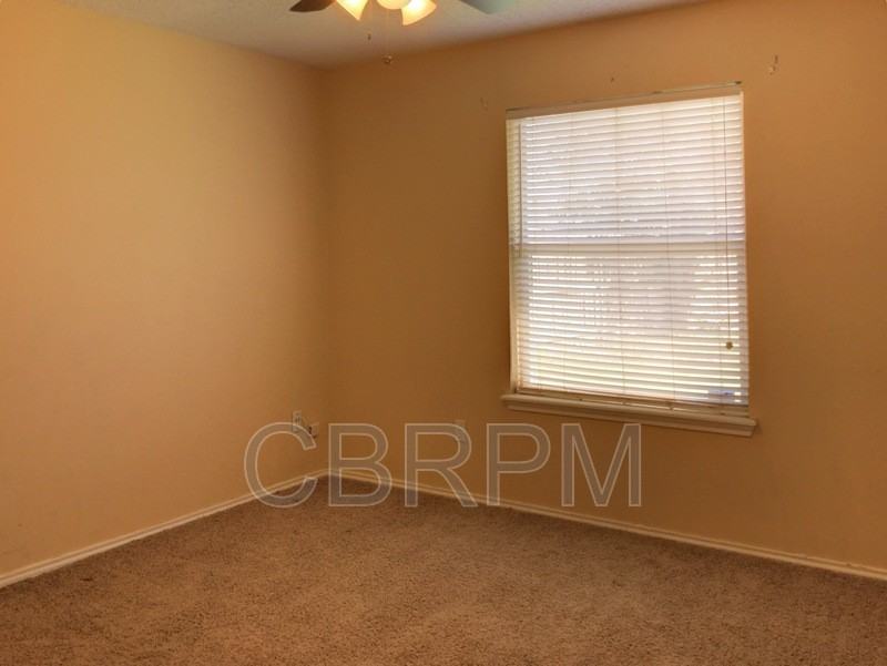 801 Ironton Dr - Photo 5 of 11