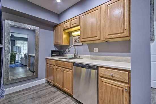 306 Forbes St Apt E - Photo 6 of 38