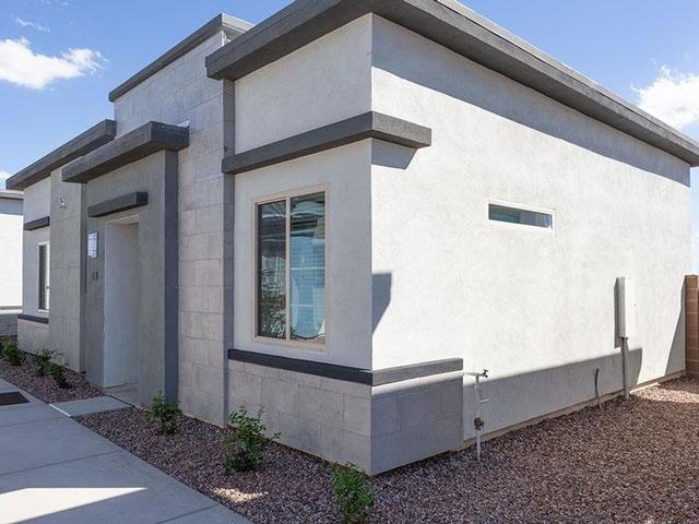 9740 E Hampton Ave - Photo 6 of 36