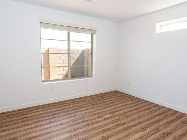 9740 E Hampton Ave - Photo 7 of 36