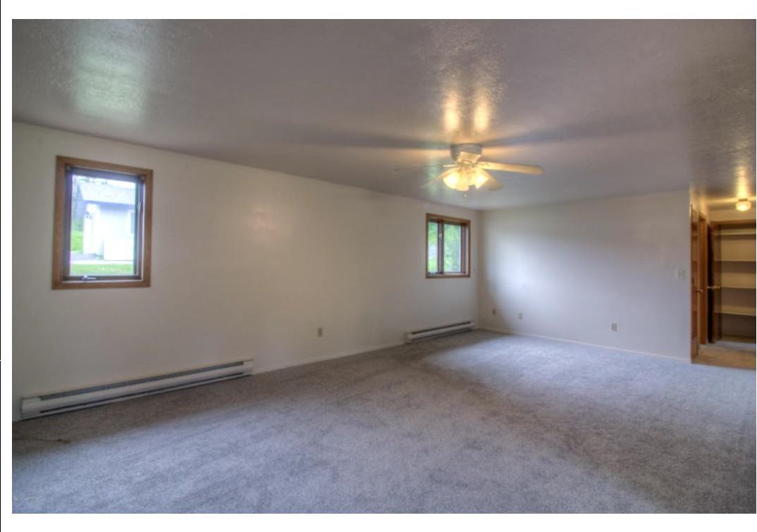 5501 E Mayflower Ln #3 - Photo 5 of 12