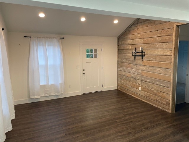 321 Freudenburg Ln - Photo 3 of 10