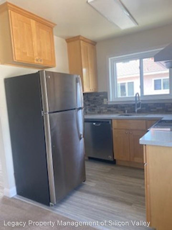 639 West Homestead Rd - Photo 3 of 24