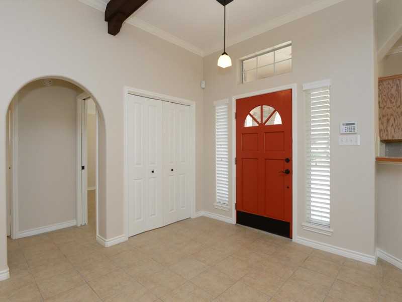 6710 Morning Shadow Ln - Photo 3 of 25