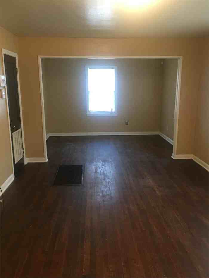 2 N Richard Dr - Photo 3 of 10