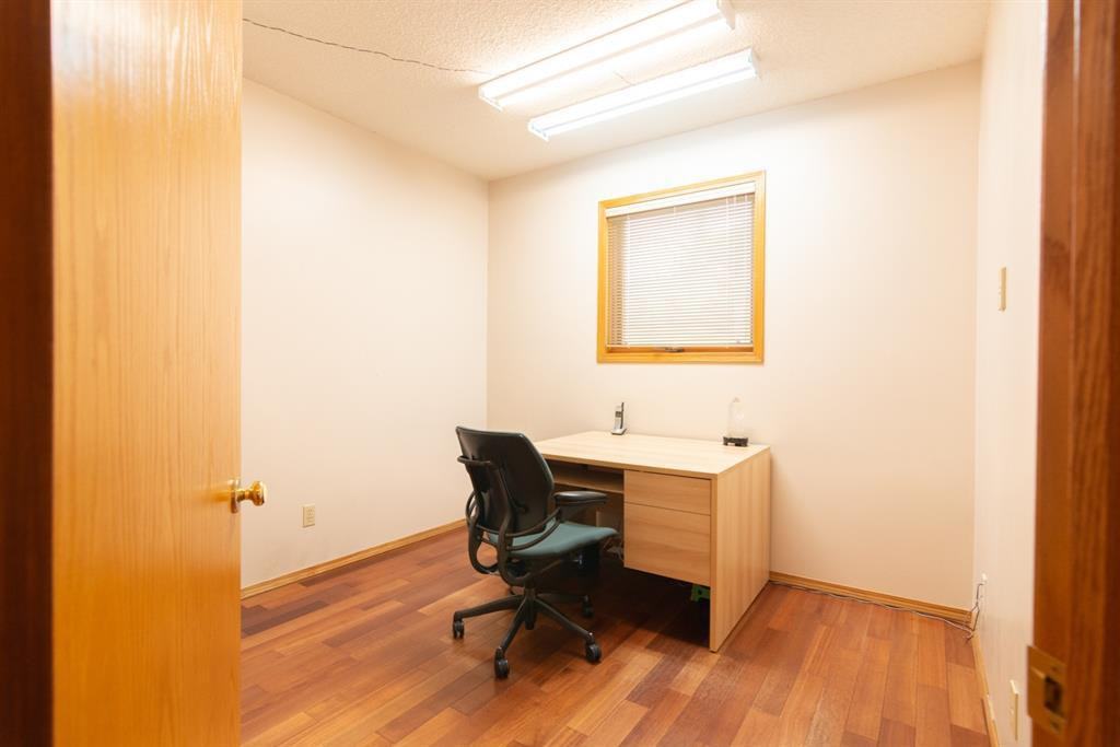 50 Hawkwood Drive Northwest - Photo 4 of 20