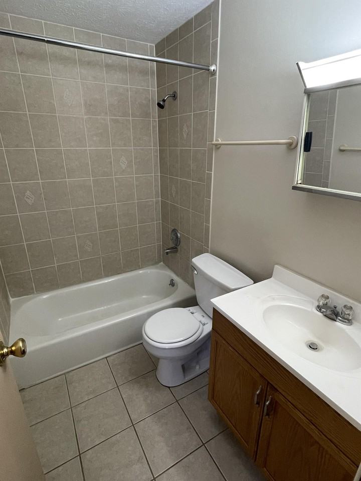 204 Highland Street - B7 #B7 - Photo 3 of 7