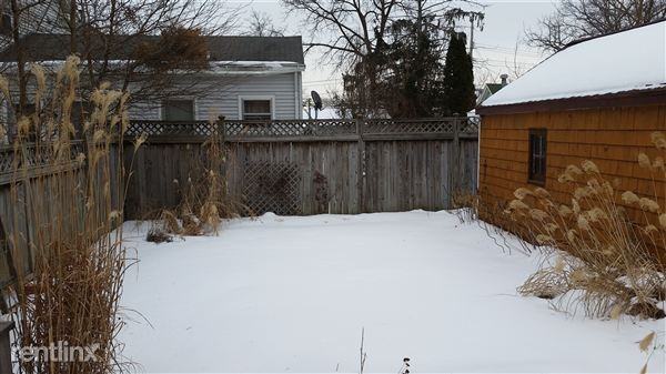 1518 James St - Photo 2 of 10