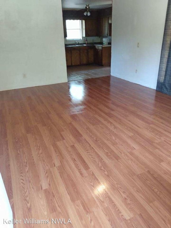 4105 Via St - Photo 2 of 3