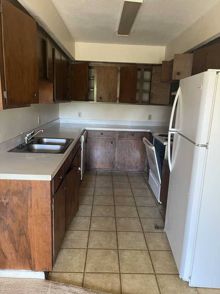 59 Golf Course Rd - Photo 3 of 7