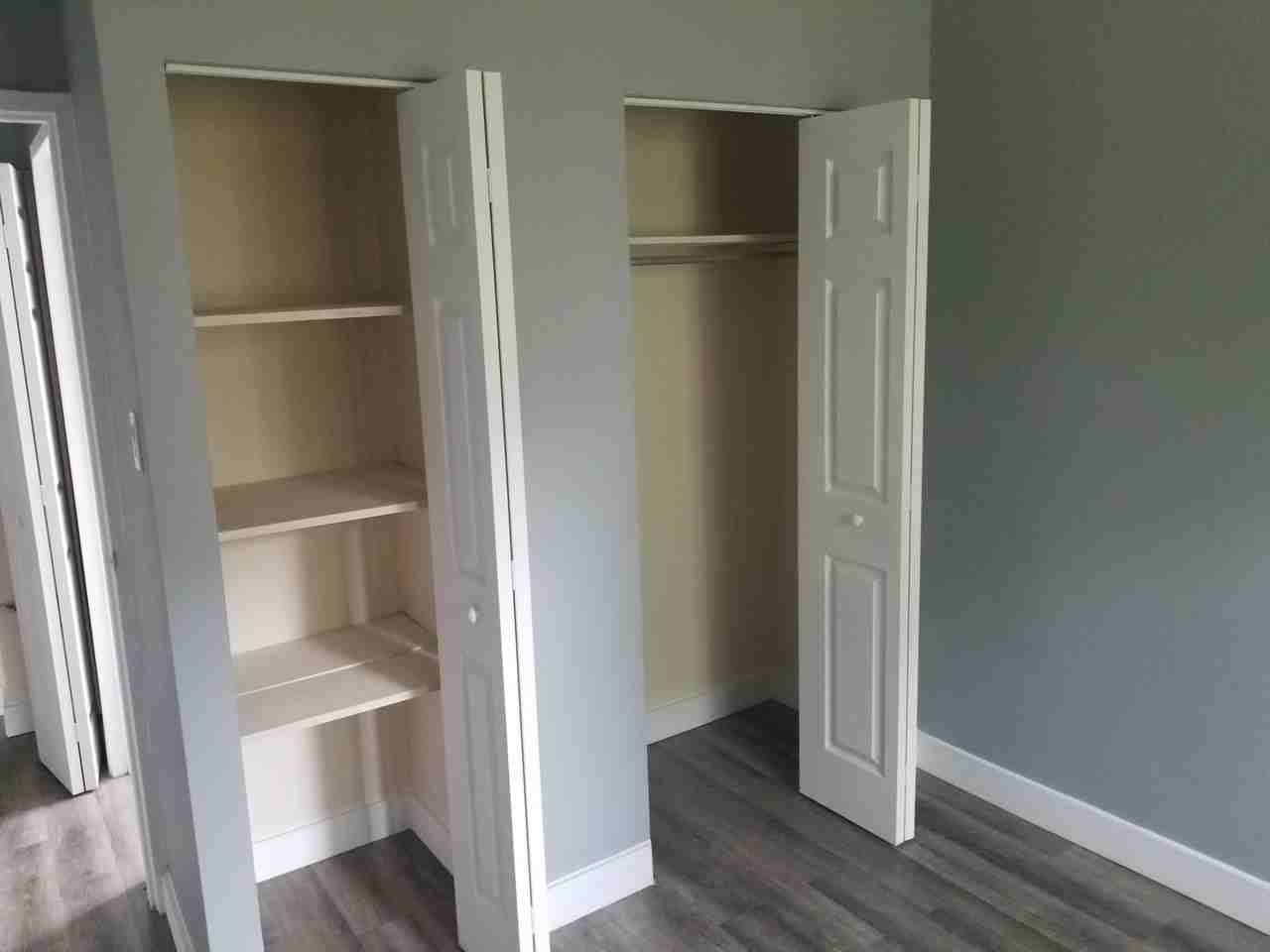 Charlton Apartments 45 Charlton Avenue West 206, Hamilton, ON L8P 2C2 Zumper