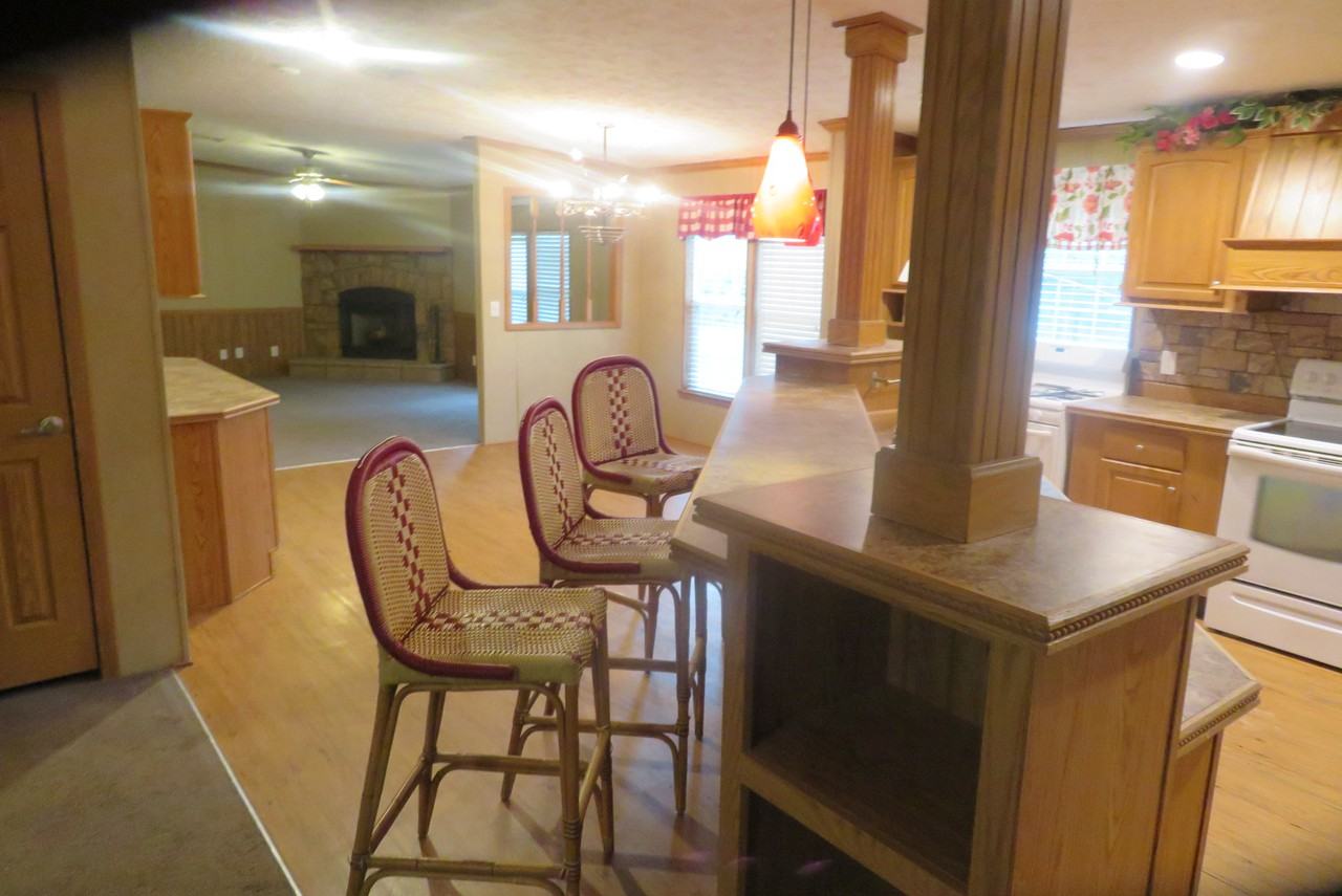 325 Thaxton Landing Road - Photo 2 of 18