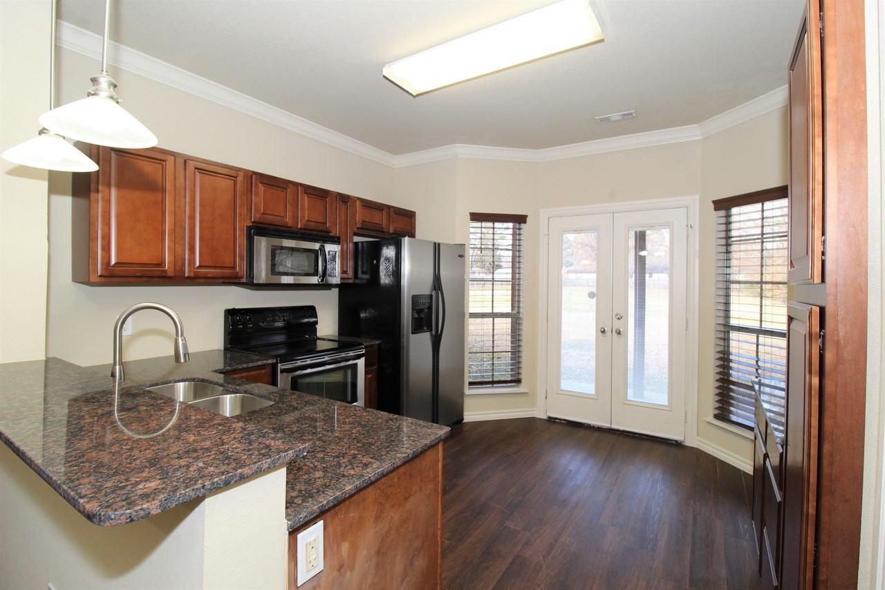 2556 E Turtle Creek Dr #1 - Photo 2 of 8