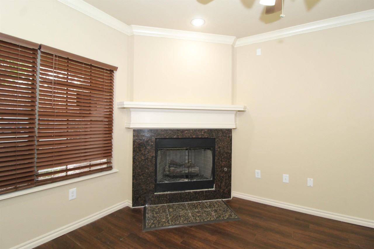 2556 E Turtle Creek Dr #1 - Photo 5 of 8