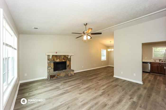 53 Skylark Ln - Photo 3 of 16