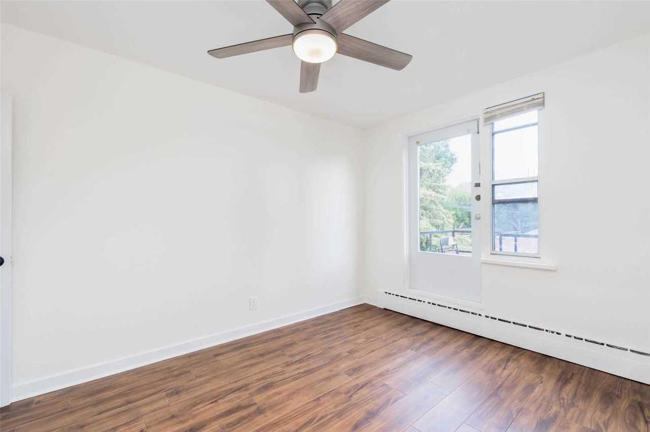 119 Hillsdale Avenue East - Photo 2 of 10