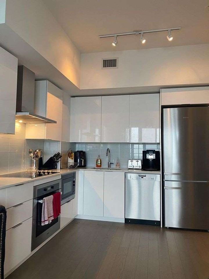 20 Shore Breeze Drive #4601