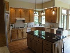 13525 Oldfield Rd N - Photo 3 of 17