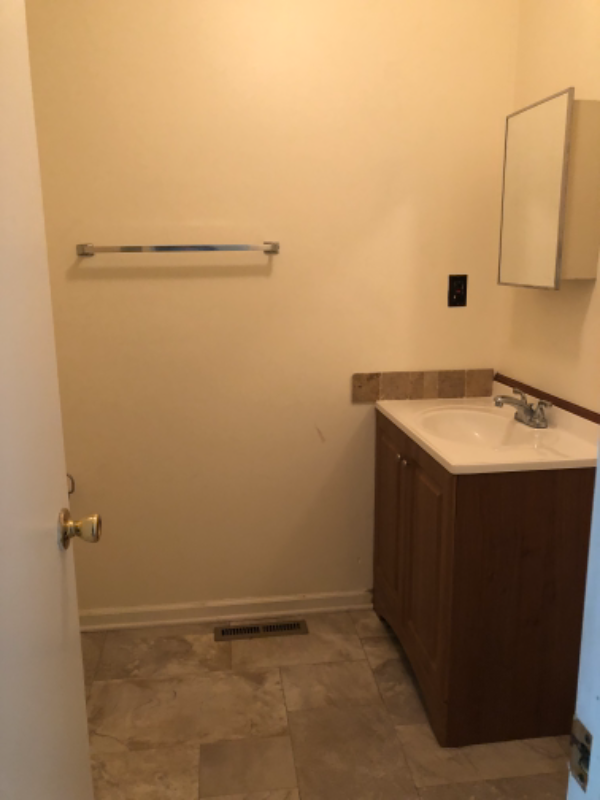 201 Grimley Rd #1stFL - Photo 2 of 5