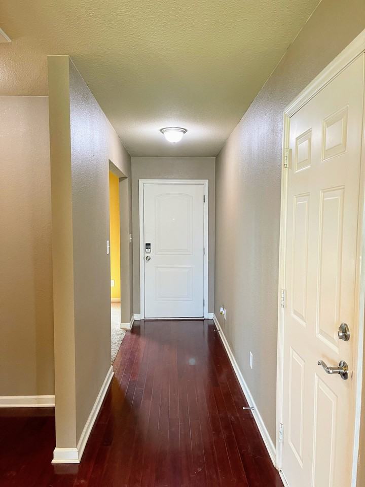 169 Harold Murphy Dr #1 - Photo 5 of 25